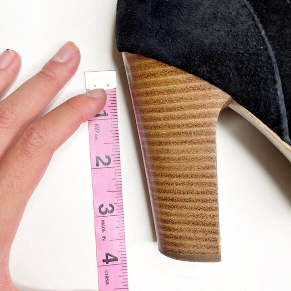 See by Chloe Perforated Stars Suede Block Heel Ankle Boots Black Size 37.5 - Picture 6 of 6